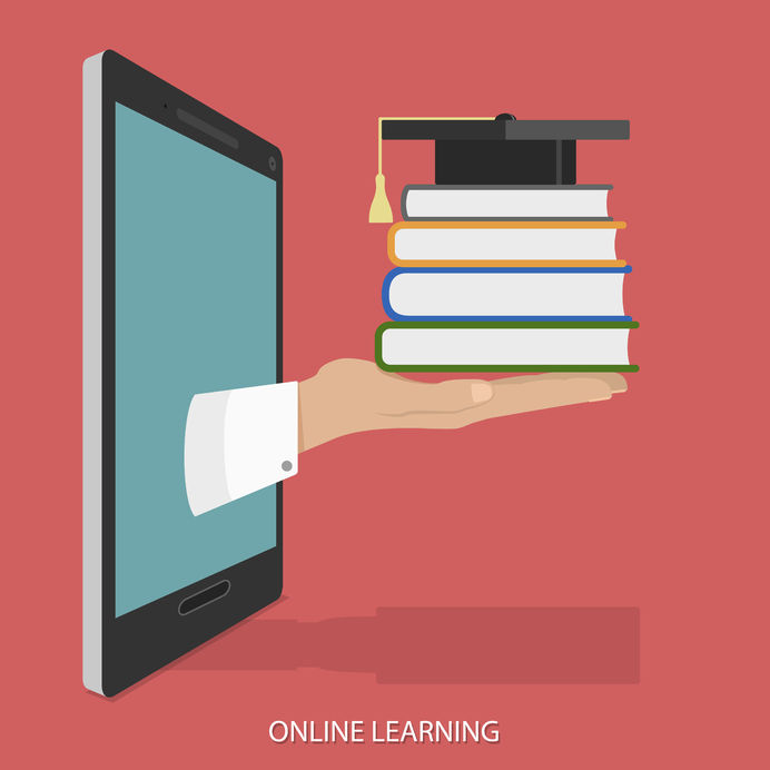 Benefits of online courses to help change your career